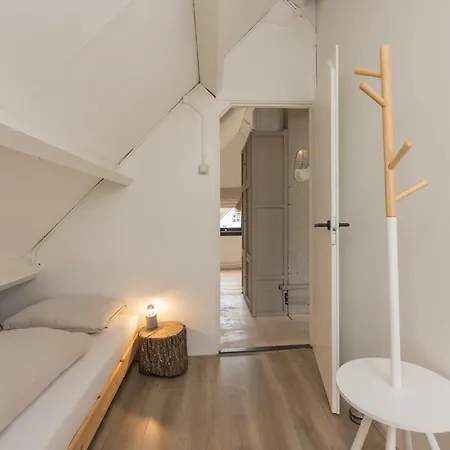 Vakantiehuis -casa Como- Nabij Het Meer, Restaurants&keukenhof Noordwijkerhout