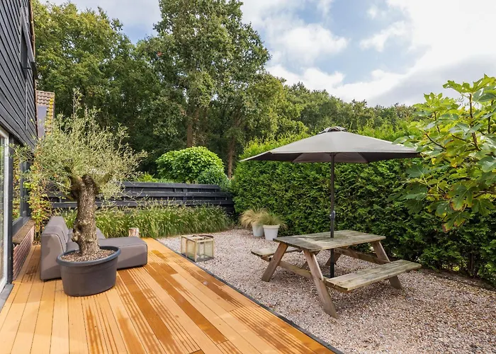 -casa Como- Nabij Het Meer, Restaurants & Keukenhof בית נופש