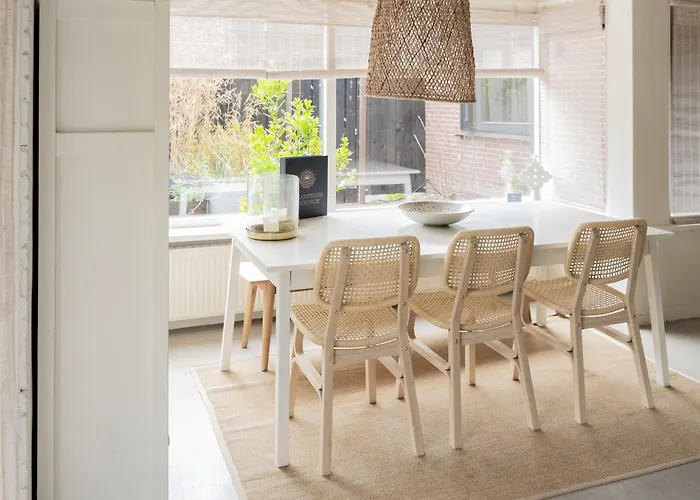 בית נופש -casa Como- Nabij Het Meer, Restaurants & Keukenhof